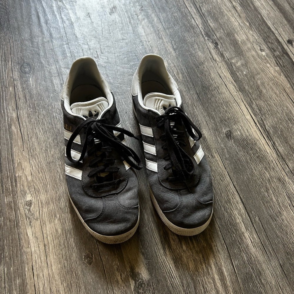 Men’s ADIDAS Gazelle Sneaker 9
